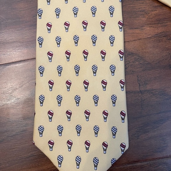 Brooks Brothers Hot Air Balloon Silk Tie - Picture 2 of 3